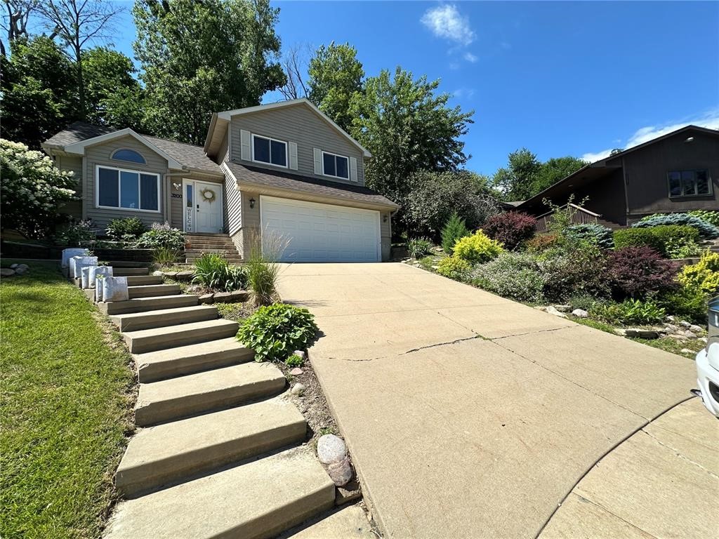 3200 Timber Valley Court NE Cedar Rapids IA 52402