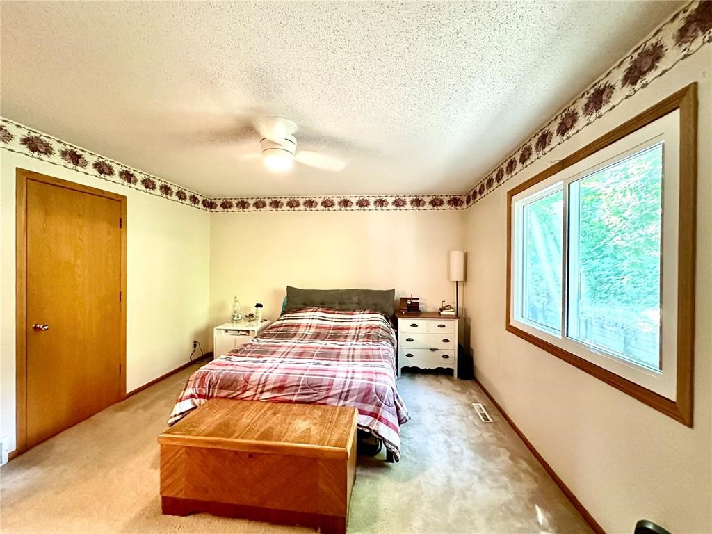 3200 Timber Valley Court NE Cedar Rapids IA 52402