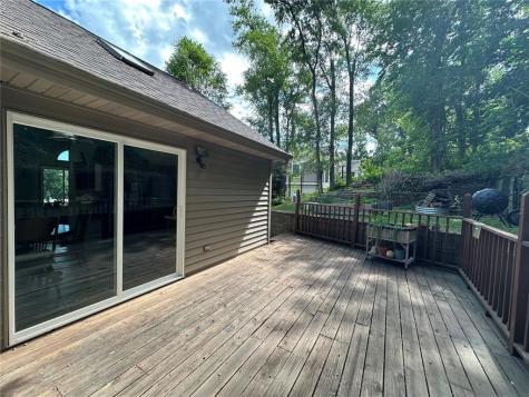 3200 Timber Valley Court NE Cedar Rapids IA 52402