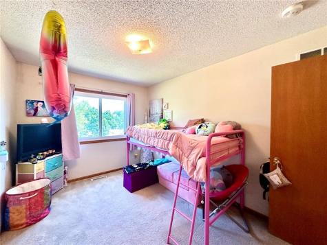 3200 Timber Valley Court NE Cedar Rapids IA 52402
