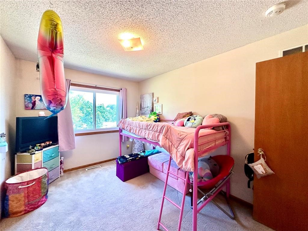 3200 Timber Valley Court NE Cedar Rapids IA 52402