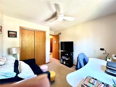 3200 Timber Valley Court NE Cedar Rapids IA 52402