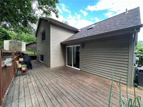 3200 Timber Valley Court NE Cedar Rapids IA 52402
