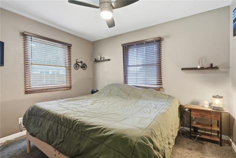 2447 Lauren Drive SW Cedar Rapids IA 52404