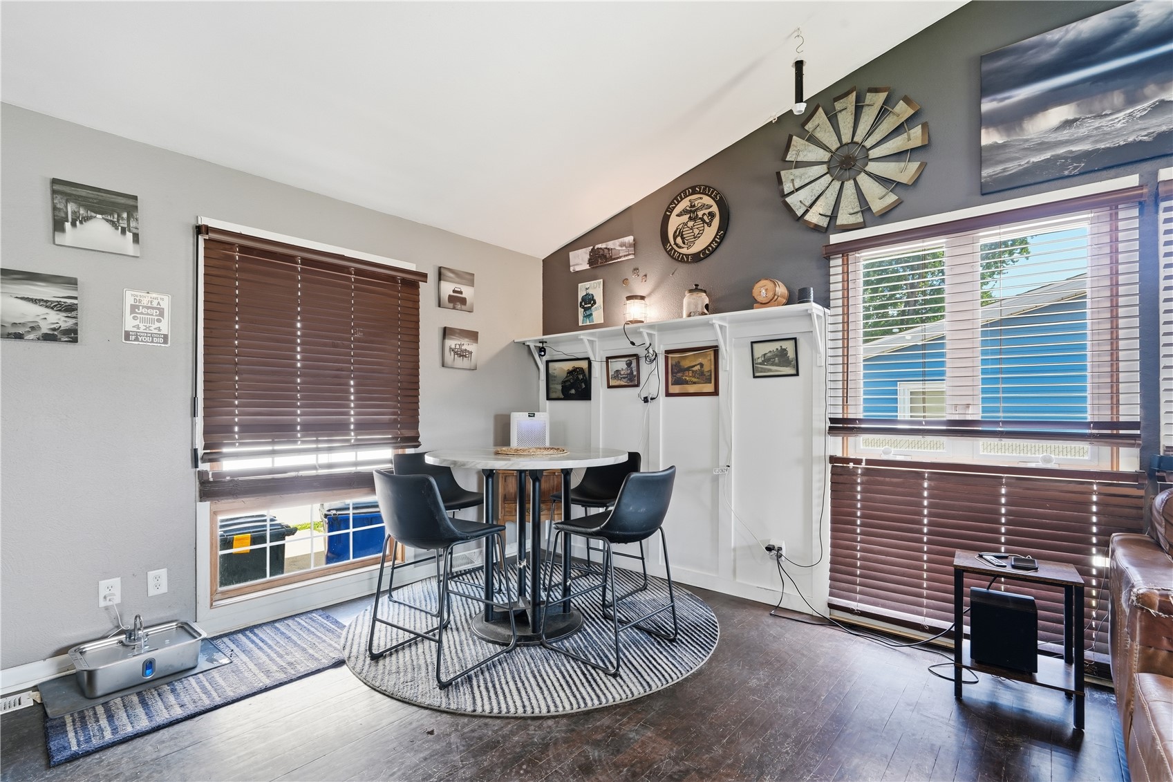 2447 Lauren Drive SW Cedar Rapids IA 52404