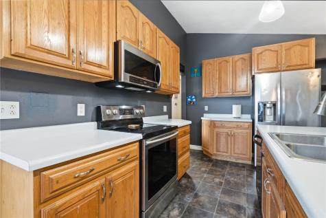2447 Lauren Drive SW Cedar Rapids IA 52404