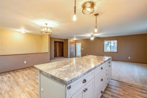 78 2nd Avenue Atkins IA 52206