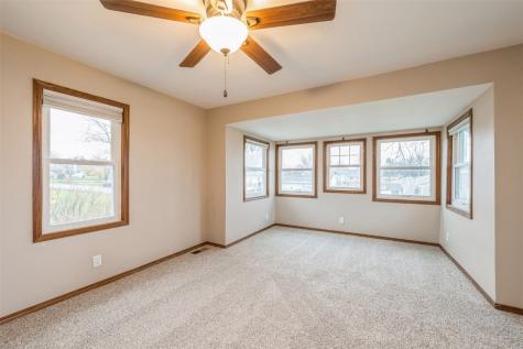 78 2nd Avenue Atkins IA 52206