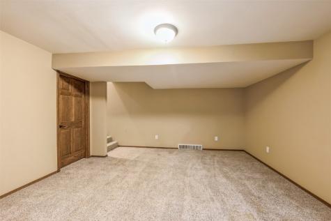 78 2nd Avenue Atkins IA 52206