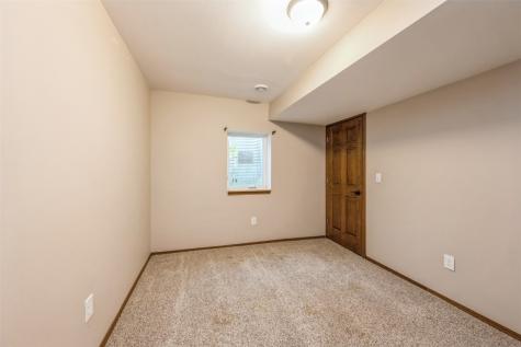 78 2nd Avenue Atkins IA 52206