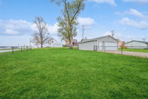 78 2nd Avenue Atkins IA 52206