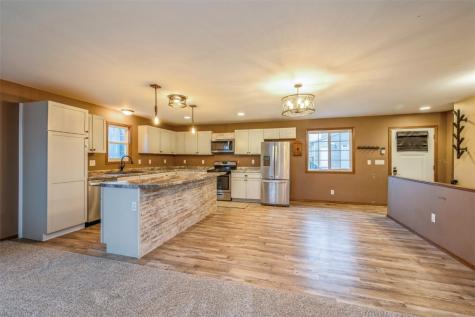 78 2nd Avenue Atkins IA 52206