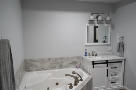3728 Sunshine Street SW Cedar Rapids IA 52404