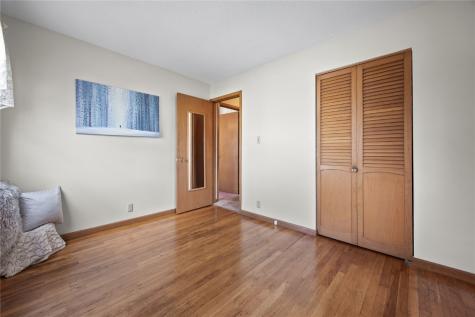 1065 W 10th Avenue Marion IA 52302