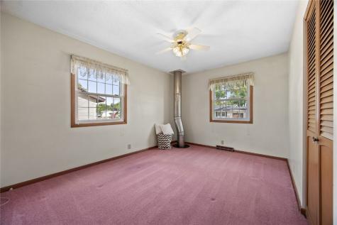1065 W 10th Avenue Marion IA 52302