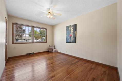 1065 W 10th Avenue Marion IA 52302
