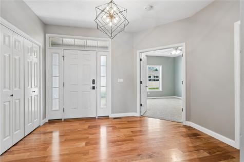 5012 Hay Field Court SW Cedar Rapids IA 52404