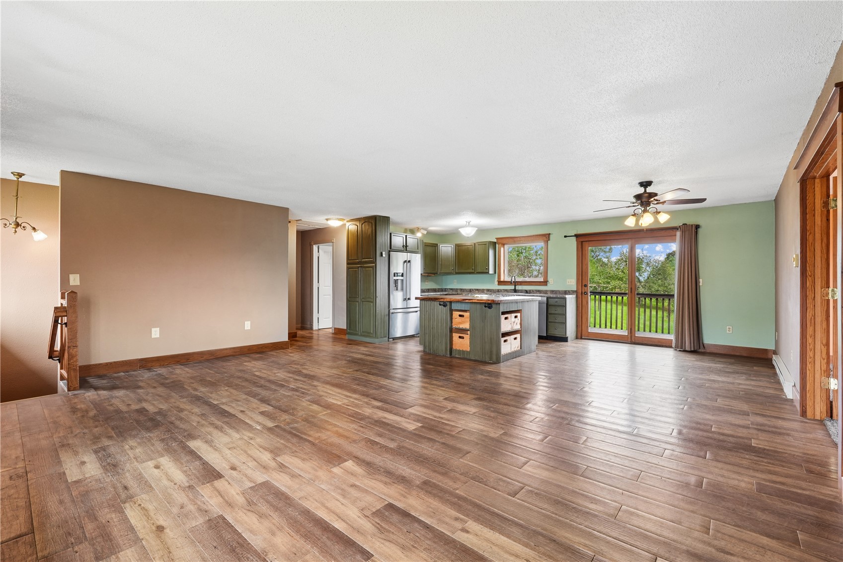 2093 Wapsie Y Road Coggon IA 52213