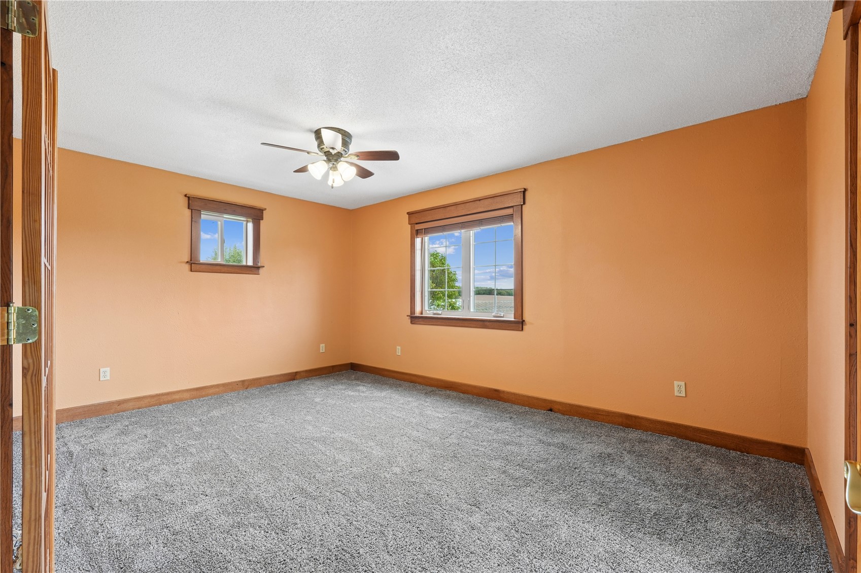 2093 Wapsie Y Road Coggon IA 52213