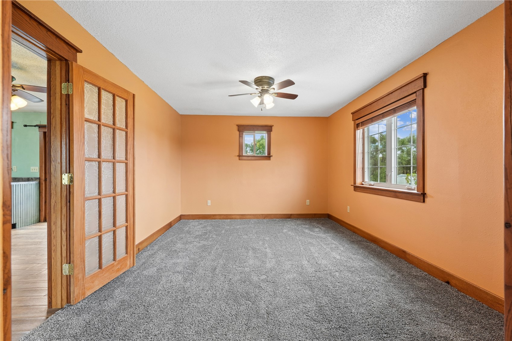 2093 Wapsie Y Road Coggon IA 52213