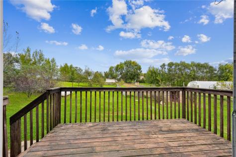 2093 Wapsie Y Road Coggon IA 52213