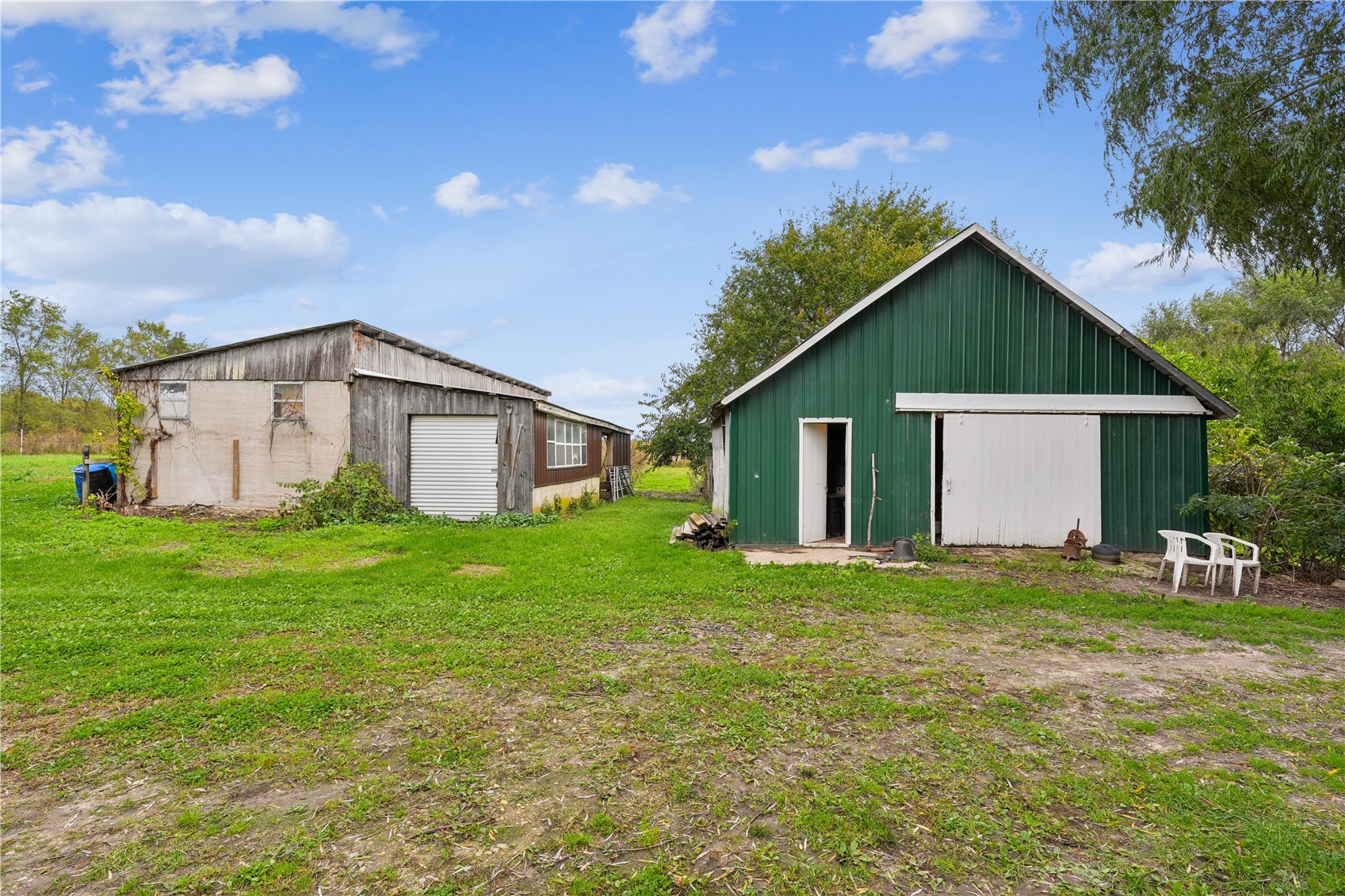 2093 Wapsie Y Road Coggon IA 52213