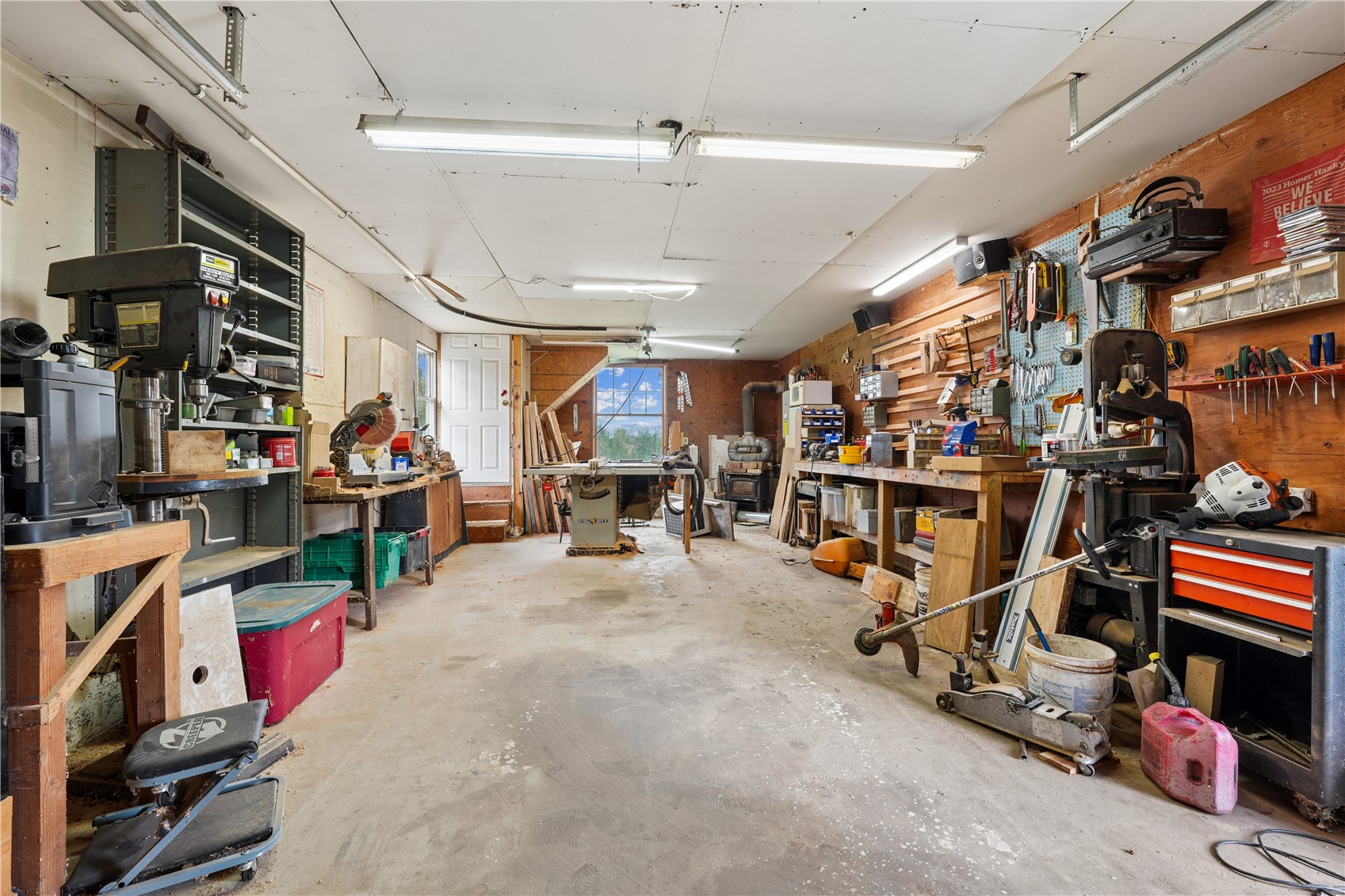 2093 Wapsie Y Road Coggon IA 52213