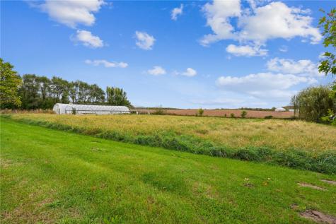 2093 Wapsie Y Road Coggon IA 52213