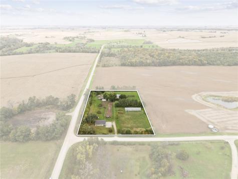 2093 Wapsie Y Road Coggon IA 52213
