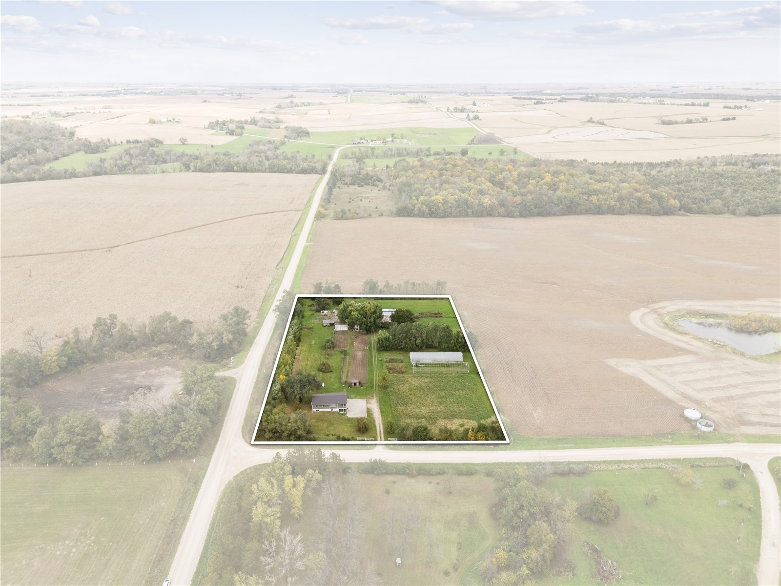 2093 Wapsie Y Road Coggon IA 52213