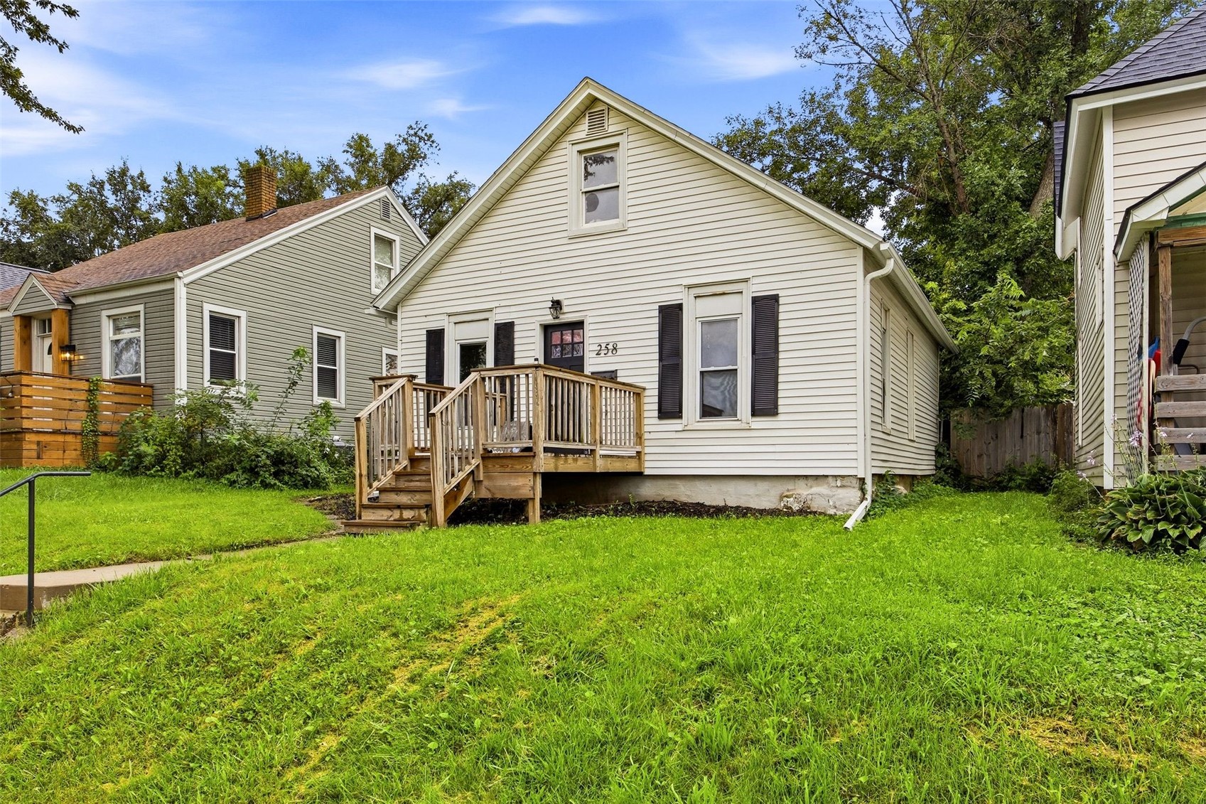 258 12th Street NW Cedar Rapids IA 52405