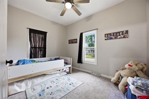 258 12th Street NW Cedar Rapids IA 52405