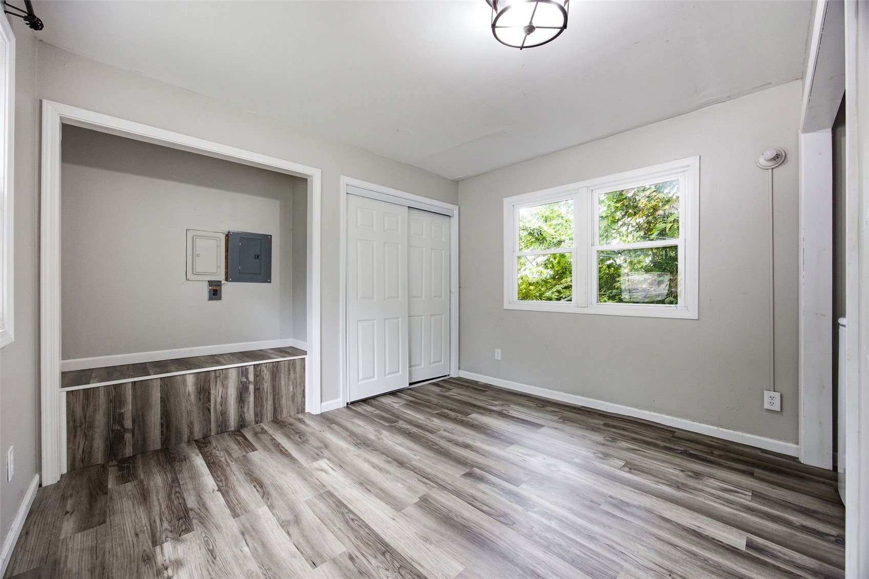 258 12th Street NW Cedar Rapids IA 52405