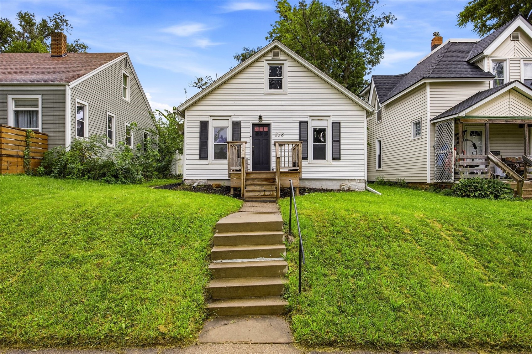 258 12th Street NW Cedar Rapids IA 52405