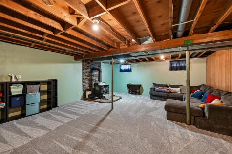 103 Walnut Street Van Horne IA 52346