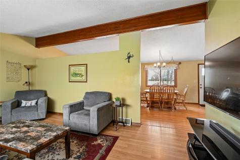 103 Walnut Street Van Horne IA 52346