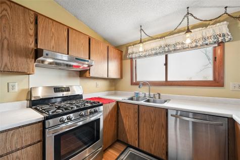 103 Walnut Street Van Horne IA 52346