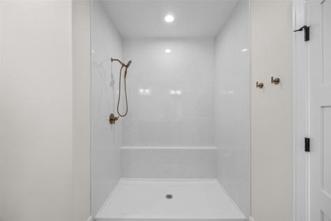 5501 Silver Ridge Road Marion IA 52302