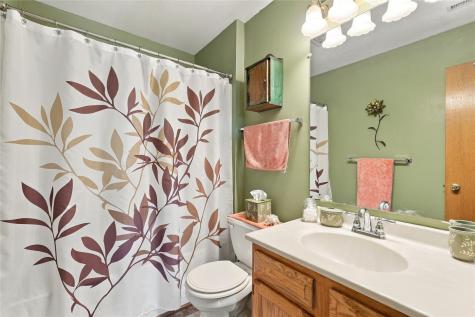 3045 Oxford Street Marion IA 52302