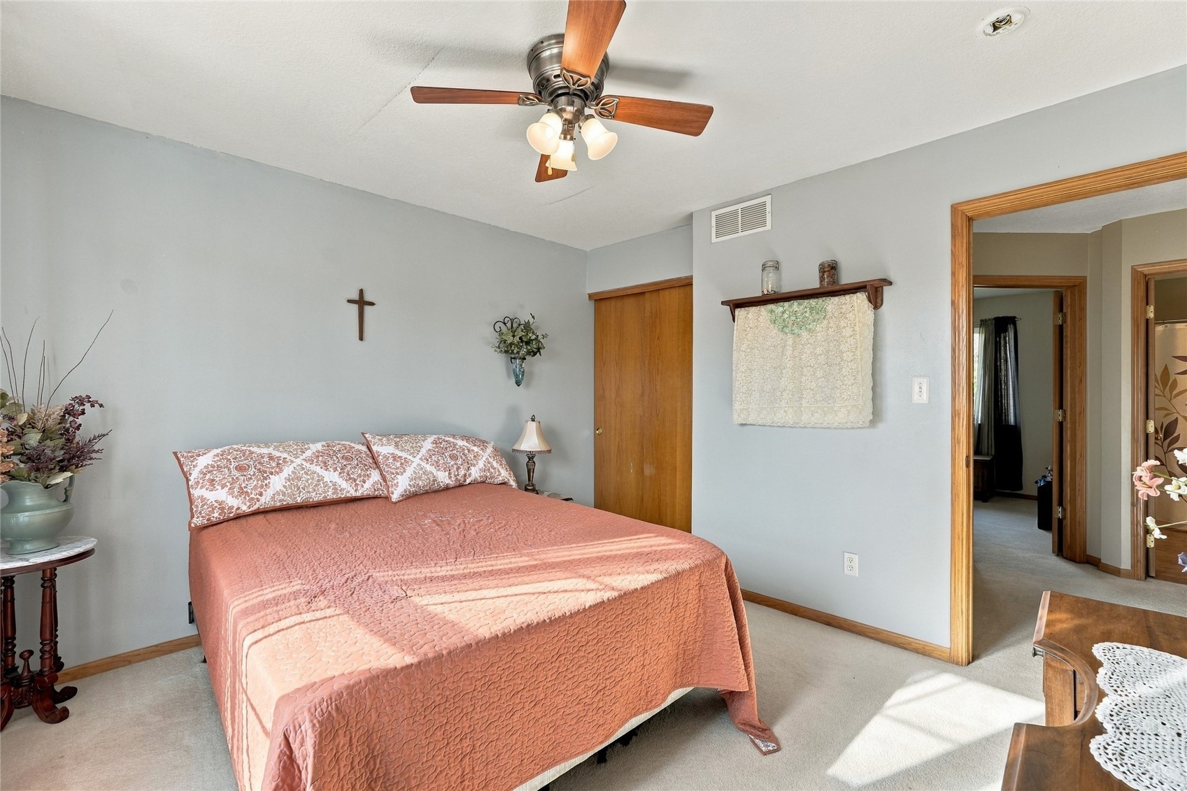 3045 Oxford Street Marion IA 52302