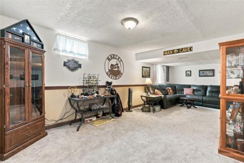 3045 Oxford Street Marion IA 52302