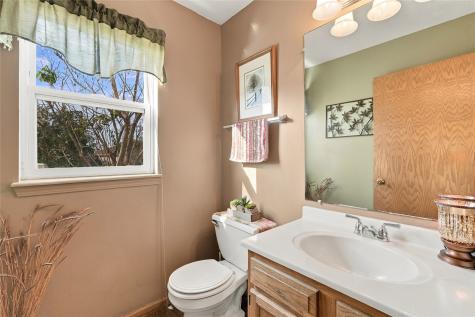 3045 Oxford Street Marion IA 52302