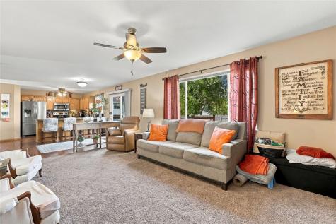 3045 Oxford Street Marion IA 52302