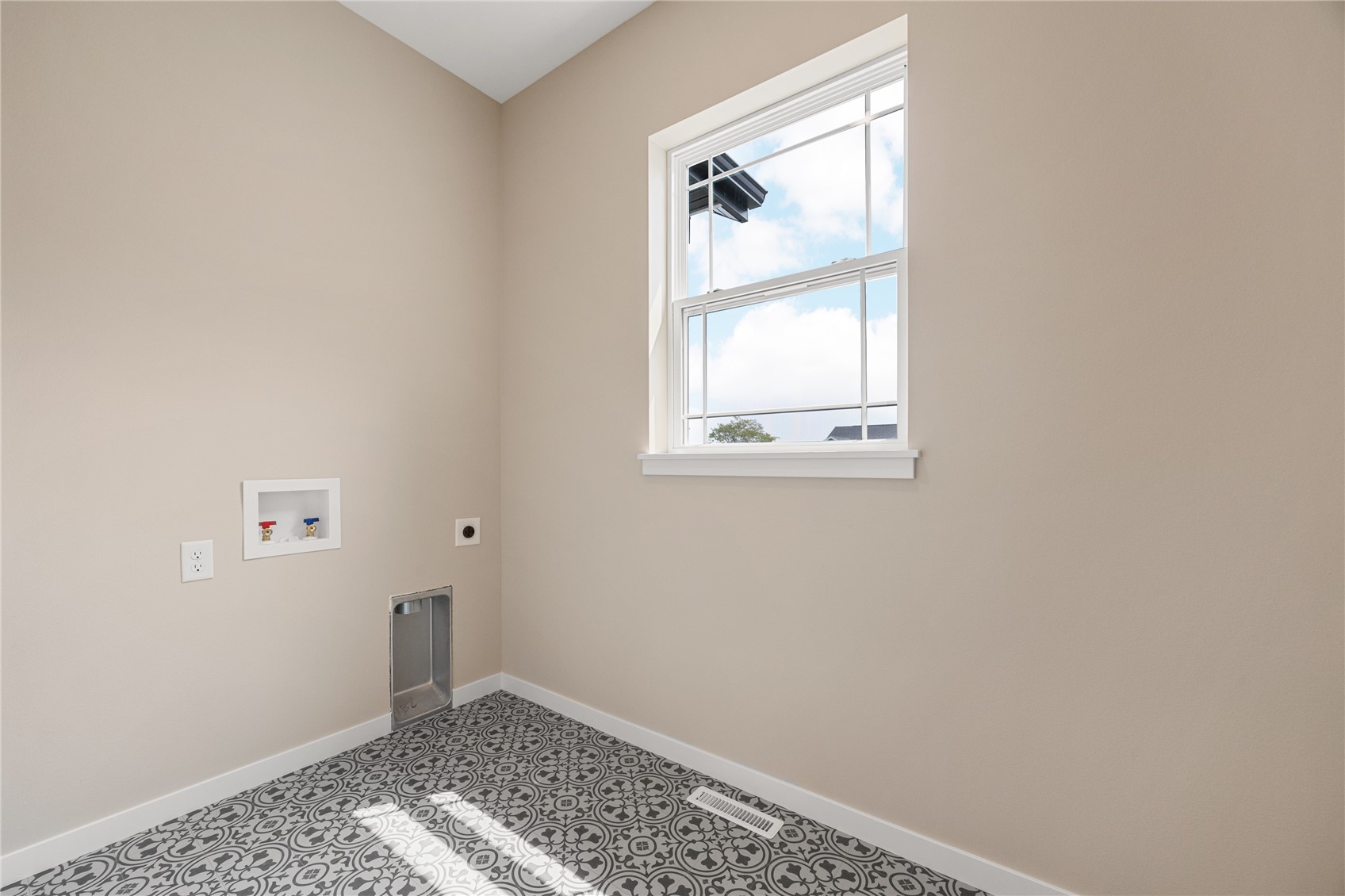 218 Mccarran Avenue NE Cedar Rapids IA 52402