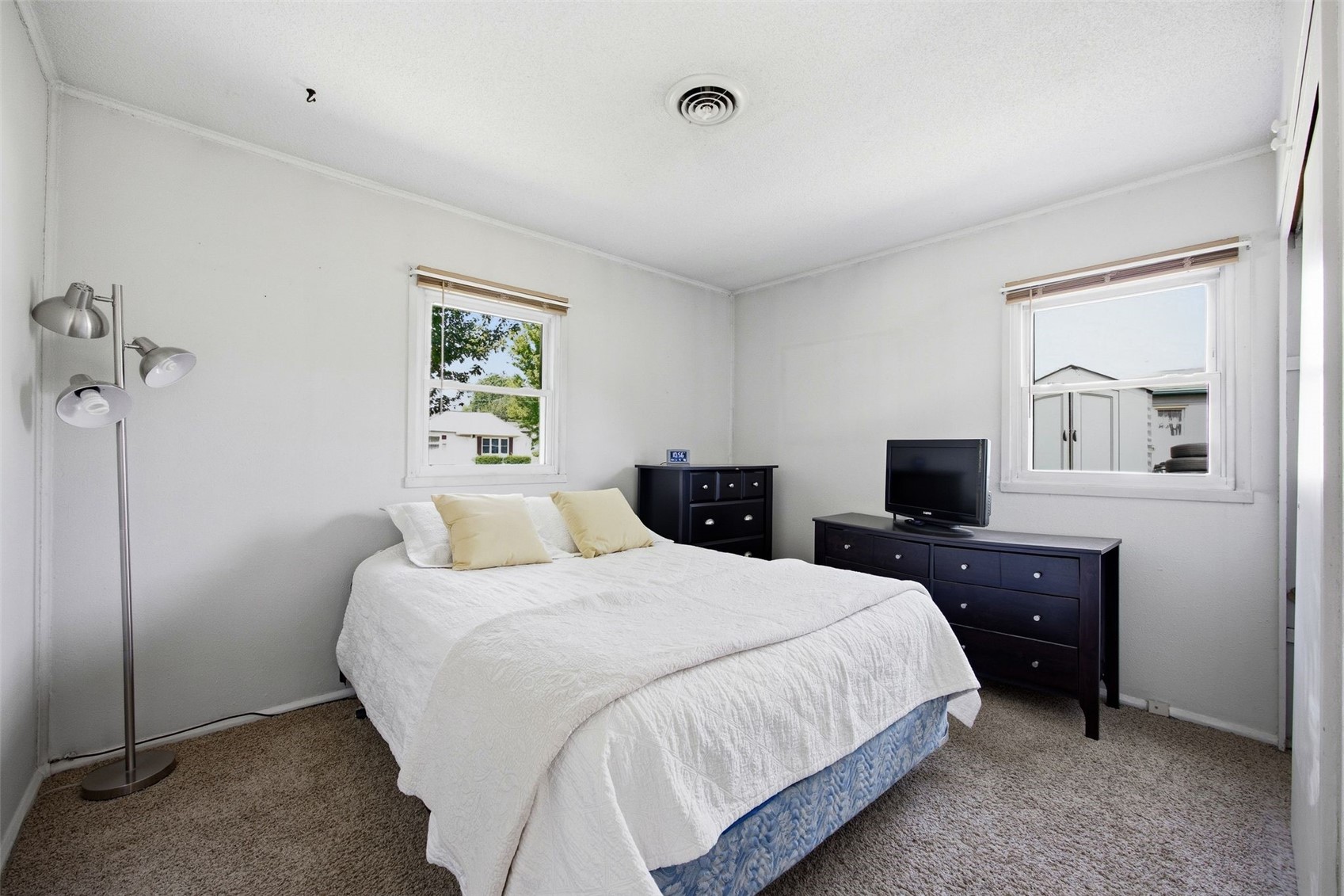 2533 Indiana Street SW Cedar Rapids IA 52404