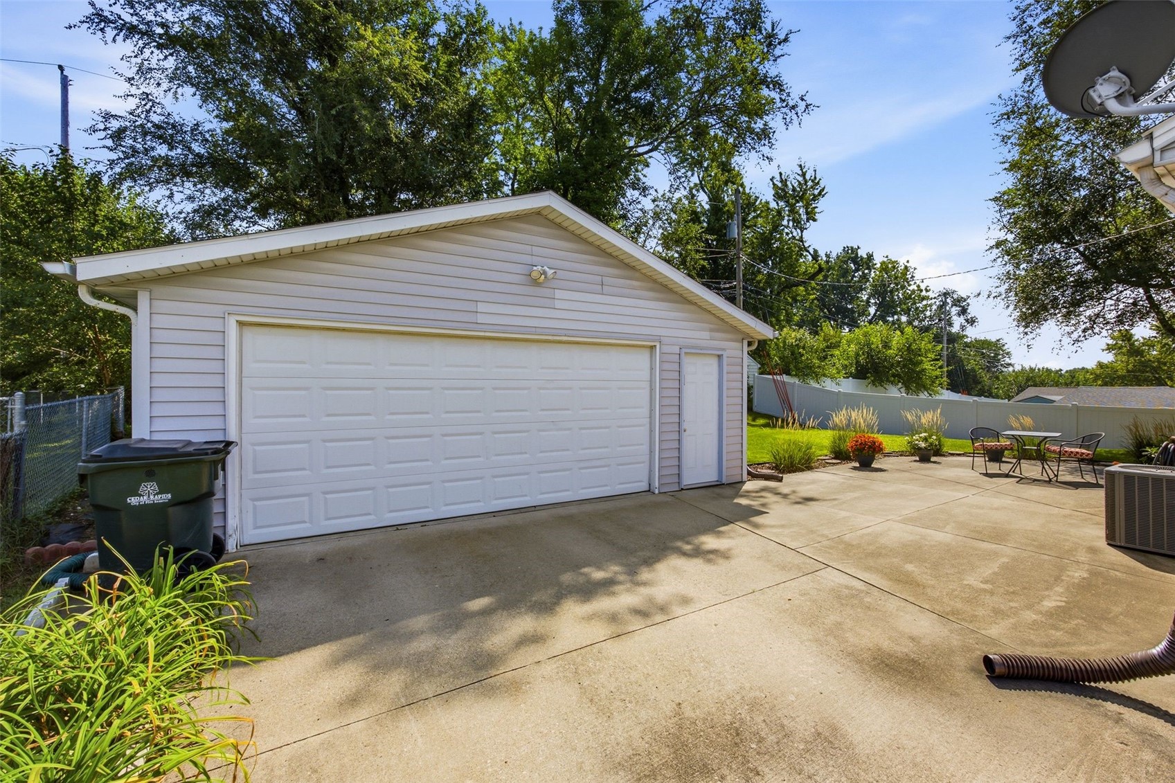 2533 Indiana Street SW Cedar Rapids IA 52404