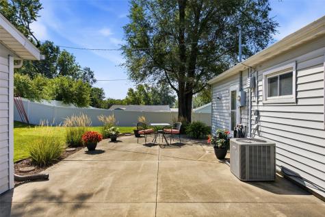 2533 Indiana Street SW Cedar Rapids IA 52404