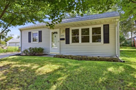 2533 Indiana Street SW Cedar Rapids IA 52404