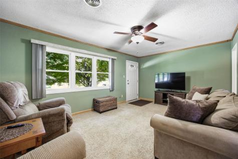 2533 Indiana Street SW Cedar Rapids IA 52404