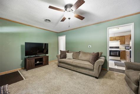 2533 Indiana Street SW Cedar Rapids IA 52404